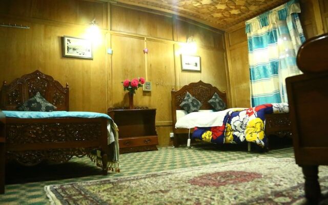 Aziz Palace