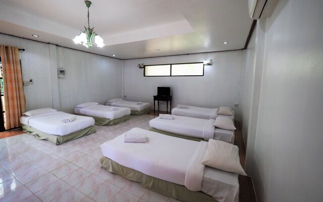 Khaothone River View Resort