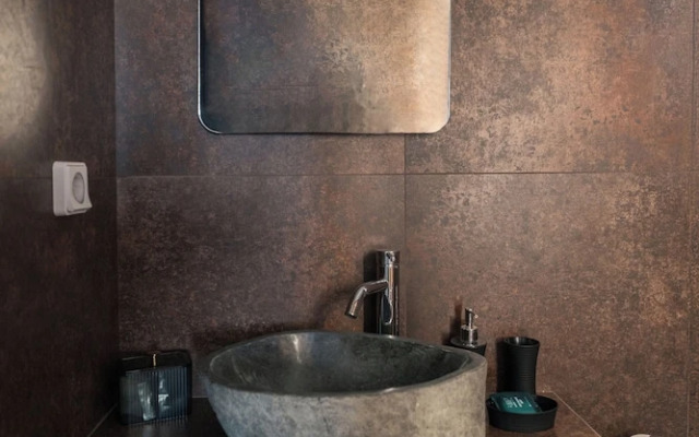 Uranides Luxury Suites