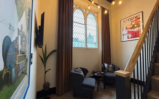 Crescent Place by Mansley