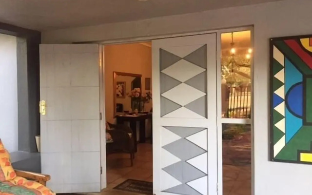Hlulala Guesthouse