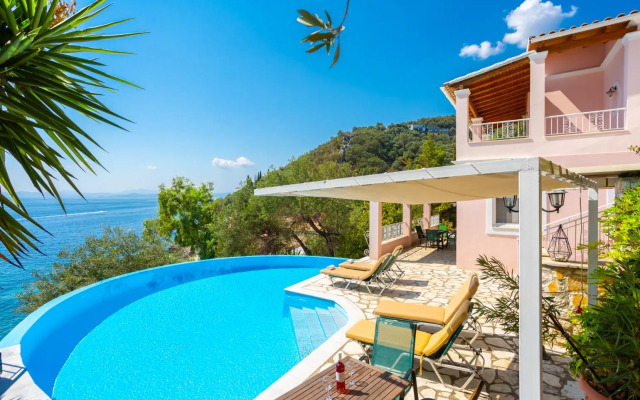 Beach villa Aetos kaminaki Nissaki