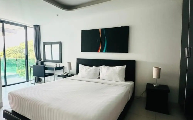 Twin Sands Resort Penthouse