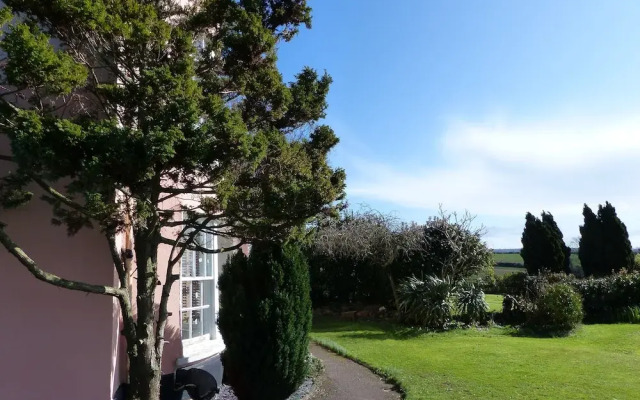 Stunning Executive Apartment on the Devon Coast
