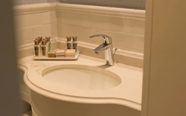 Edmond Luxury Hotel & Spa