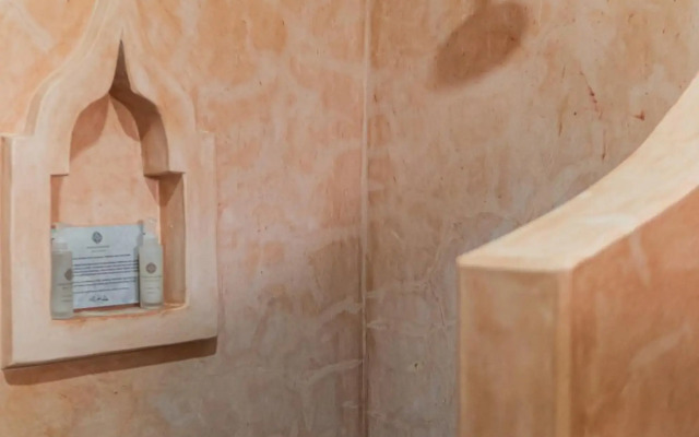 Mr Kahawa Waterfront Suites