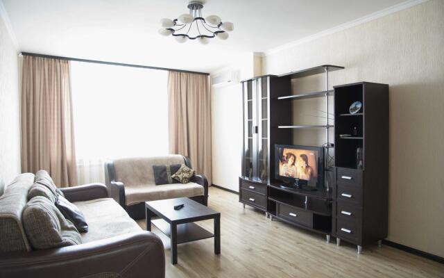 Pryanik Apartments (Gingerbread Apartments) on Lenin Avenue 112B