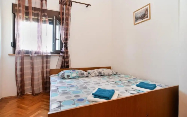 Spacious Apartment in Peroj With Terrace