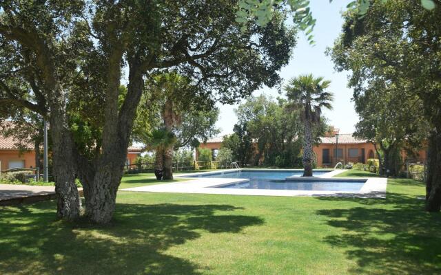 Comfortable apartment in Castell d'Aro with terrace