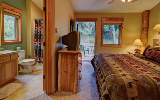 River Stone Resorts & Bear Paw Suites