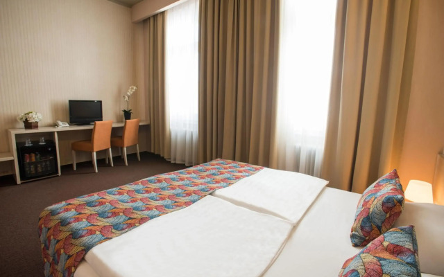 Star City Hotel