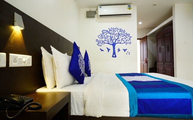 OYO 022 Hotel Halfmoon