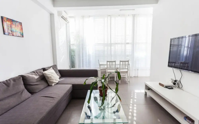 Port 2 Bedroom with 2 showers apartment