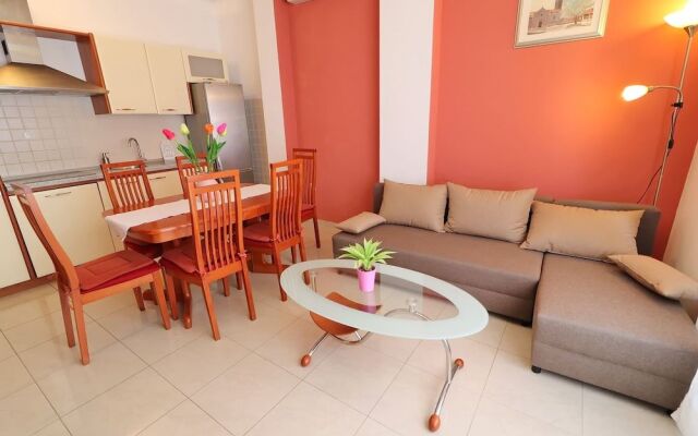 Apartments K & N
