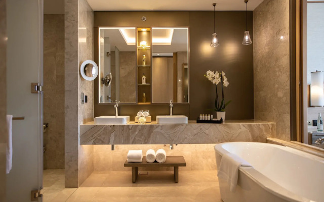 Jumeirah Muscat Bay