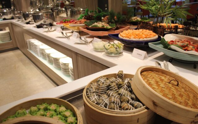 Hoya Hot Springs Resort & Spa