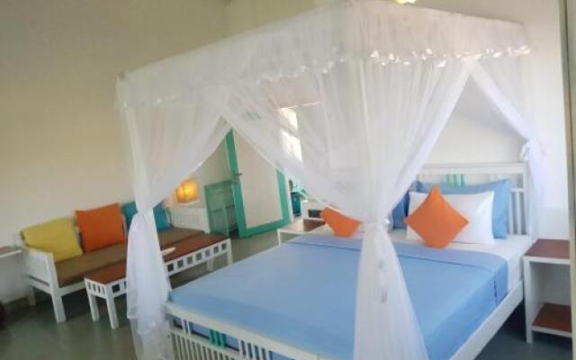 Neela's Guest House-Hikkaduwa Beach
