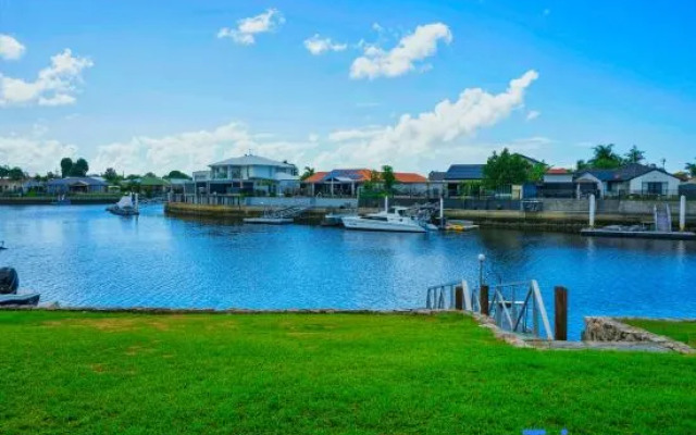 waterfront Cosy Getaway