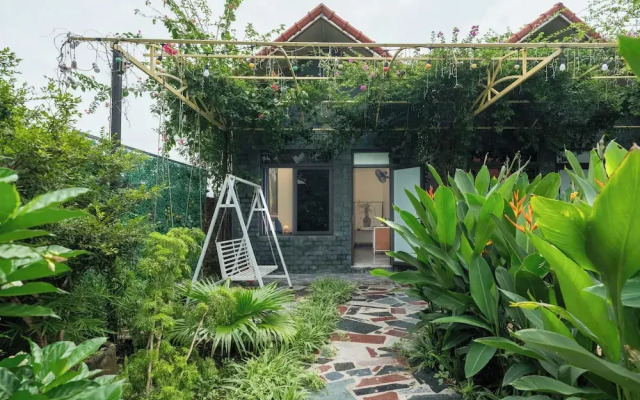 Hang Mua Holiday Homestay