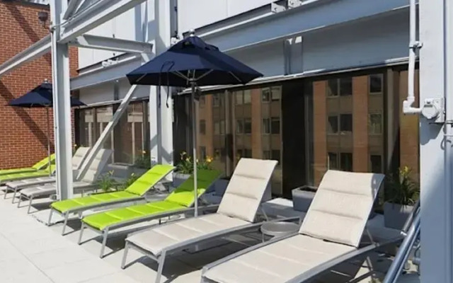 Studio Apartment - Wall Street