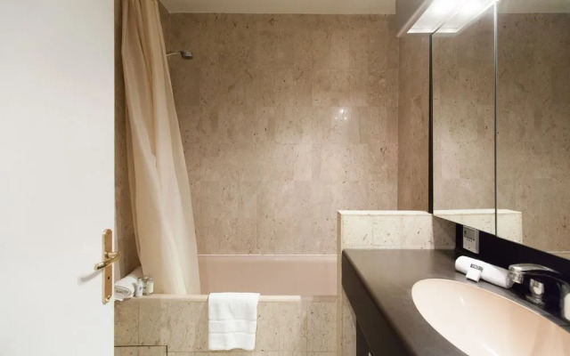 Gray d'Albion 4A5 YourHostHelper