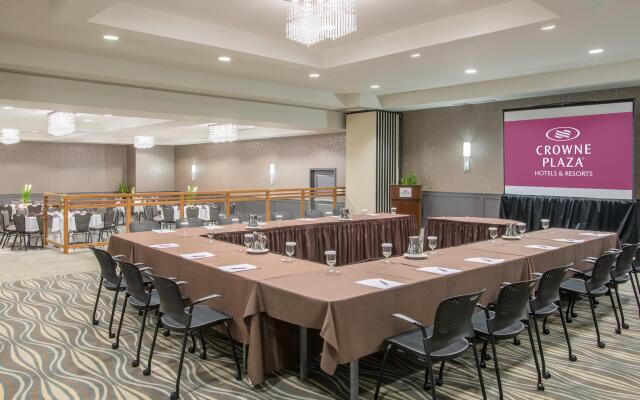 Crowne Plaza Suffern - Mahwah, an IHG Hotel