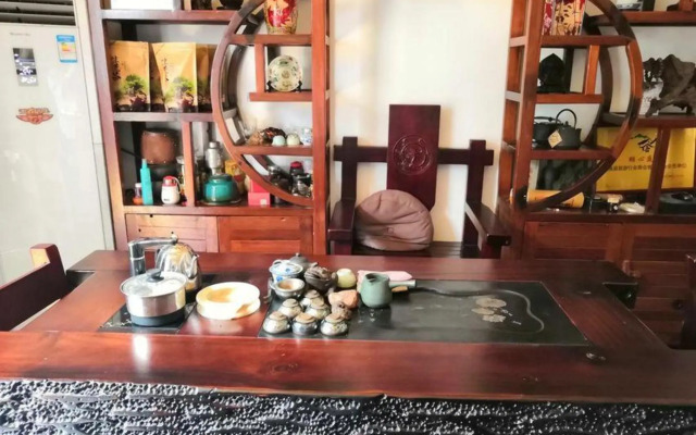 Floral Hotel Fenghuang Yixin Courtyard Residence