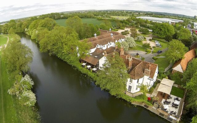 The Kingfisher Pub and Hotel