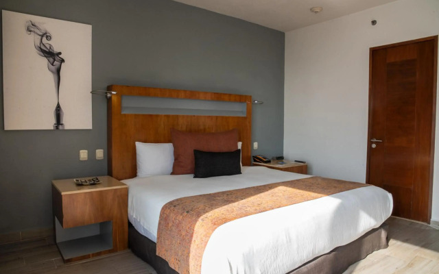 Real Inn Guadalajara Expo