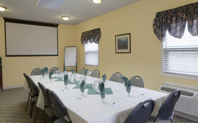 Quality Inn and Suites 1000 Islands Gananoque