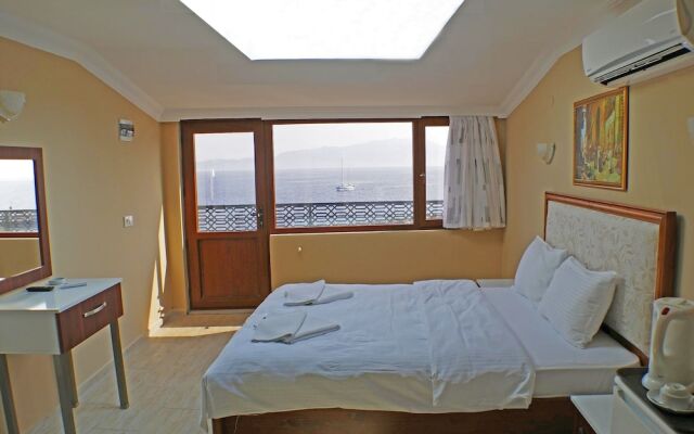 Assos Hotel
