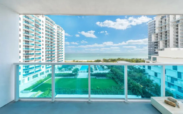 Roney Palace Condo Luxury Rentals