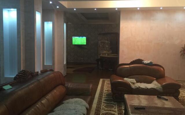 Kotedzh Zolotoe Runo