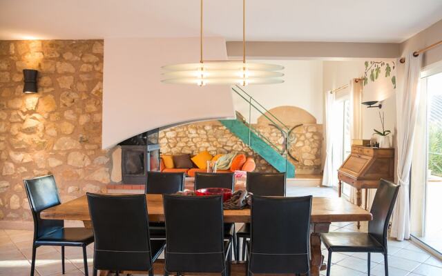 Spacious Villa in Languedoc-Roussillon with private Swimming Pool