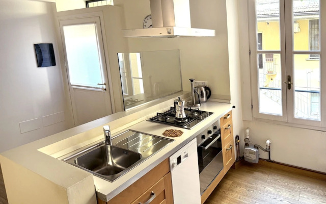 1-bed Flat Near The Duomo