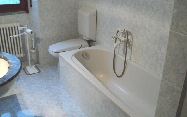 Elegant Central Large House on Lake Como