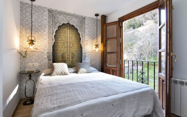 Alhambra Dreams - Luxury & Romantic