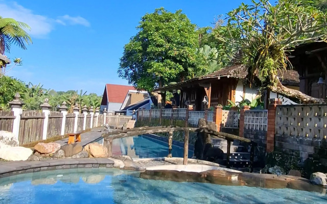 Joglo Plawang Villa & Resort