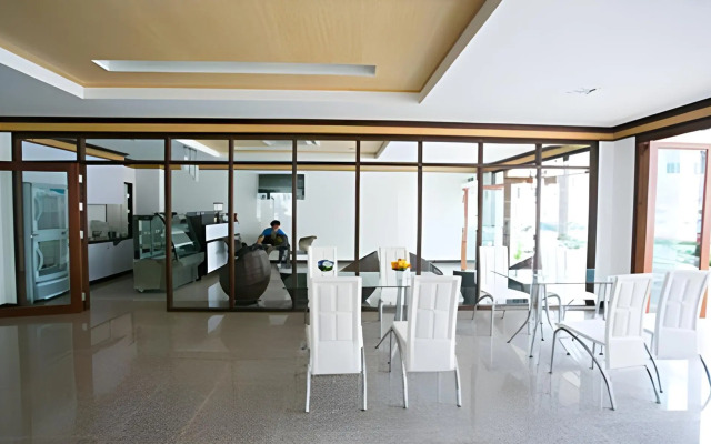 The Capital Hotel