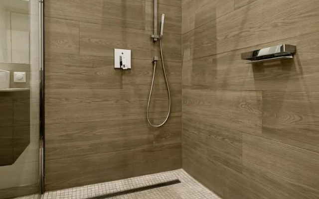 Central Luxury Apartment