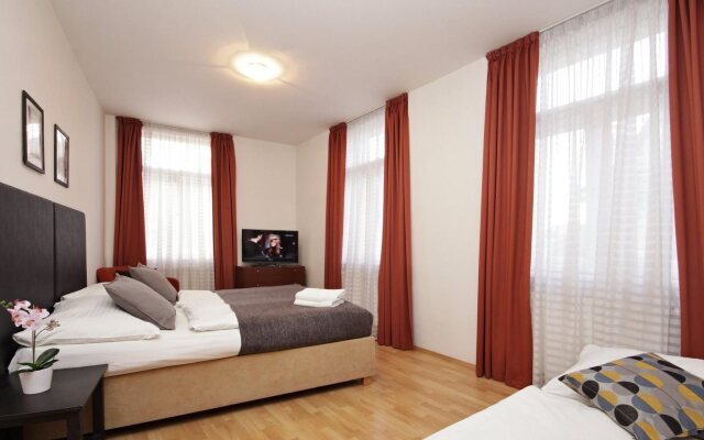 Theatre Apartments