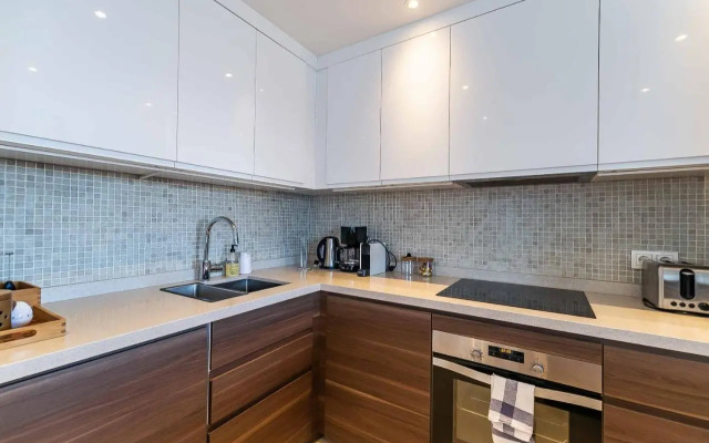 75-Apartment with Views in Elviria, Marbella