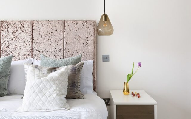 Craven Hill by Lime Street