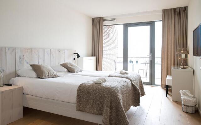 Sea-view Apartment in Den Haag With Balcony