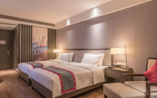 Rezen Kingtown Hotel (Chongqing Xinpaifang)