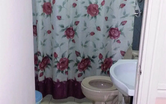 Kokomos Hotel & Restaurant