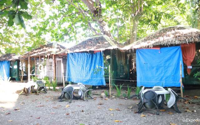Algen's Dive Resort