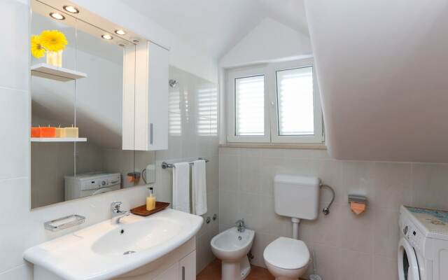 Apartments Miramare & Campara