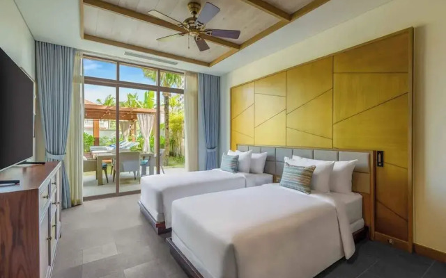 Luxe 3BR Villa: Private Pool & Resort Perks!