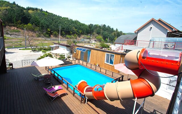 Chuncheon (Namiseom) Seychell Pension